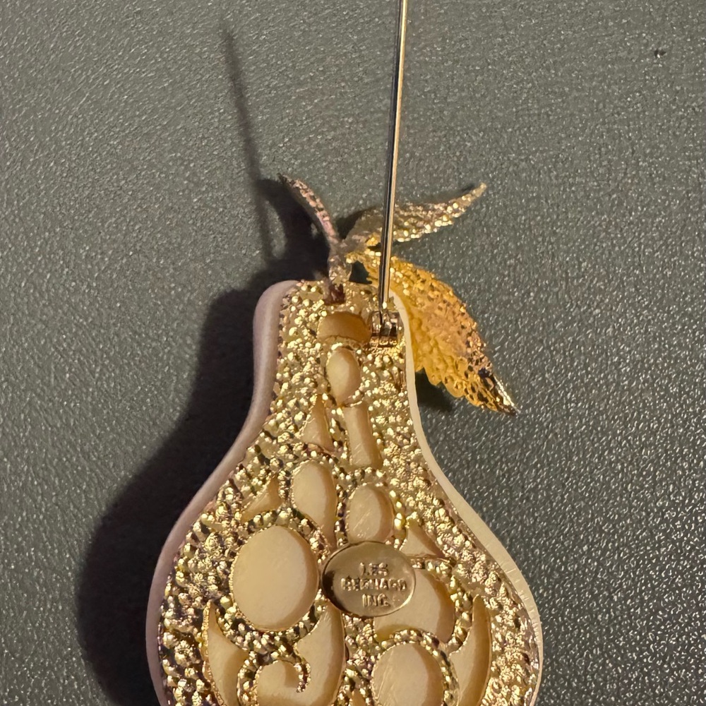Vintage Cream Pear Les Bernard Brooch Pin - Picture 4 of 7